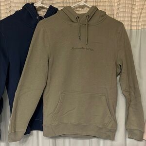 Abercrombie & Fitch Men's XS Green Hoodie